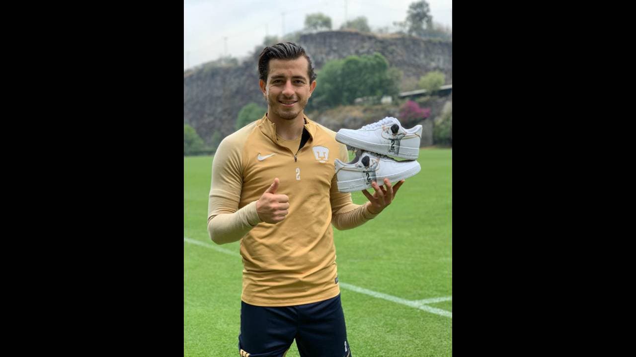 Salvador Escalante es el inventor de este maravilloso trabajo hecho a mano.