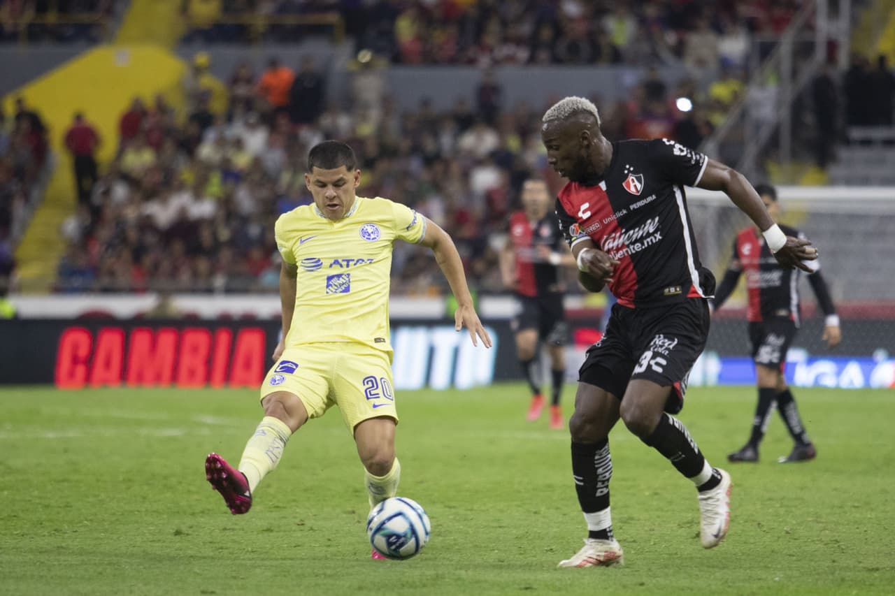 Atlas vino de atrás para remontarle dos goles al América y empatar para repartir puntos en la jornada 9 del Clausura 2023 de la Liga MX, con lo que el América se mantiene en el cuarto lugar de la clasificación, mientras que el Atlas aún está fuera de puestos de repechaje.