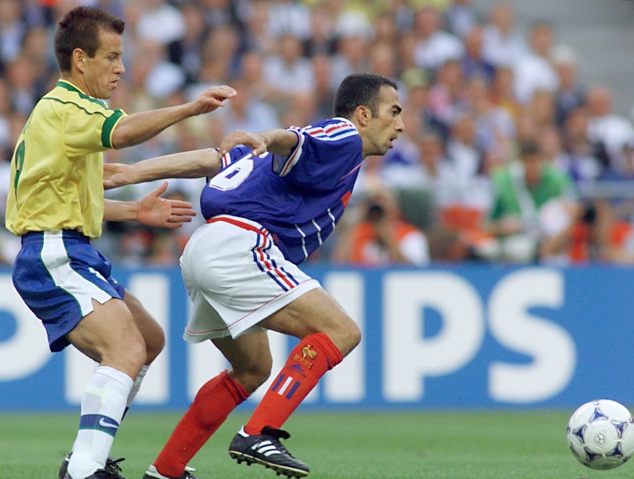 Francia mantuvo el dominio del juego a pesar de que Brasil buscó apelar a su experiencia, en medio de la impotencia.