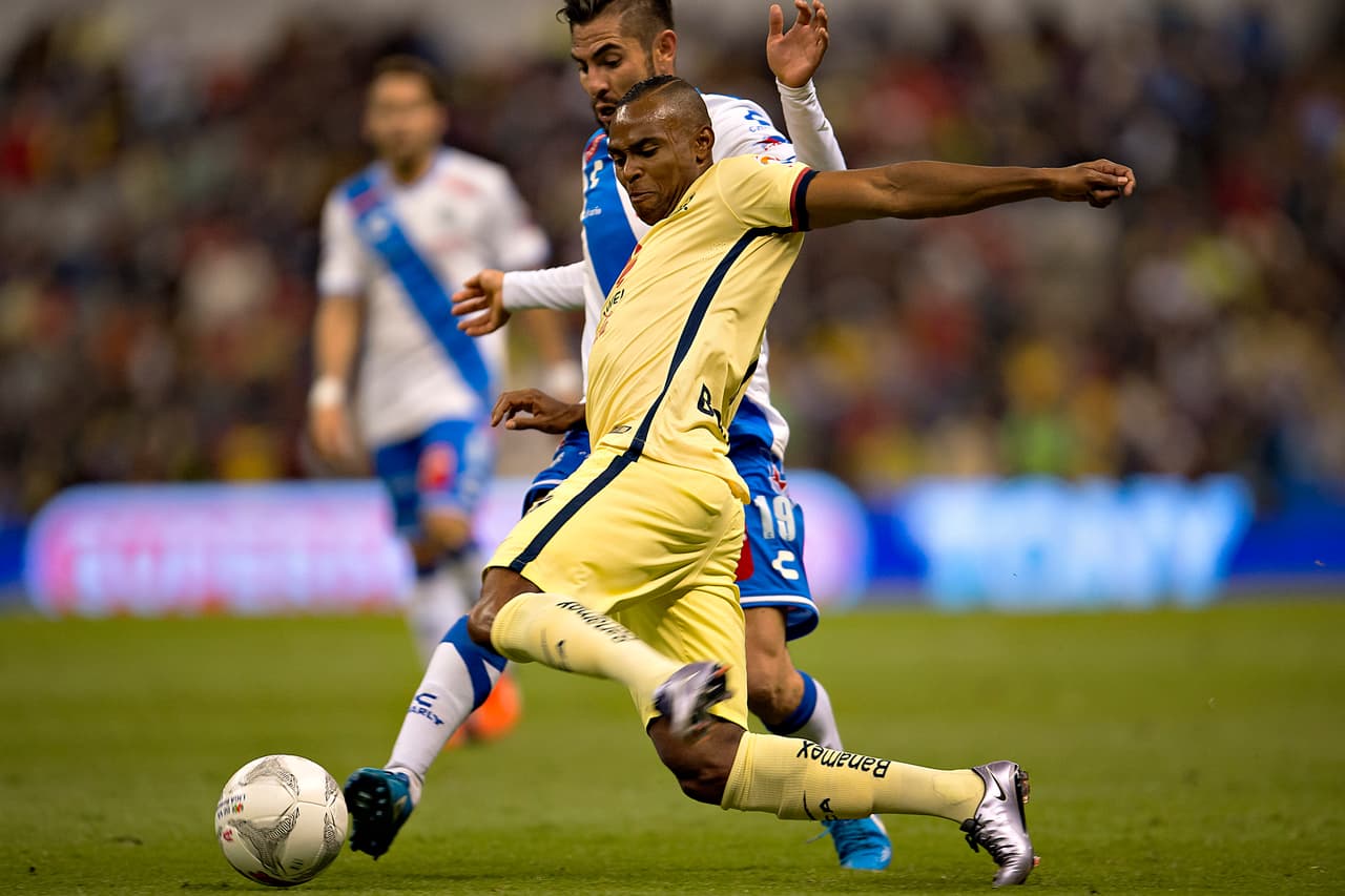 América se presentó ante su afición enfrentando al Puebla de Pablo Marini. Los azulcremas empataron 0-0 con la Franja en un encuentro que terminó con abucheos por parte del público quien incluso pidió la salida de Ignacio Ambriz.