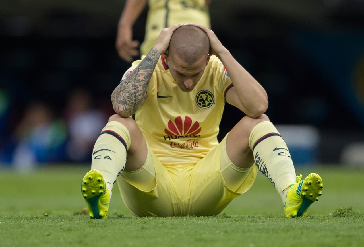 La ofensiva tuvo chispazos aislados de los delanteros pero la puntería no acompañó a jugadores como Benedetto o Peralta, podemos agregar que la defensa se vio superada en las bandas por futbolistas poblanos.
