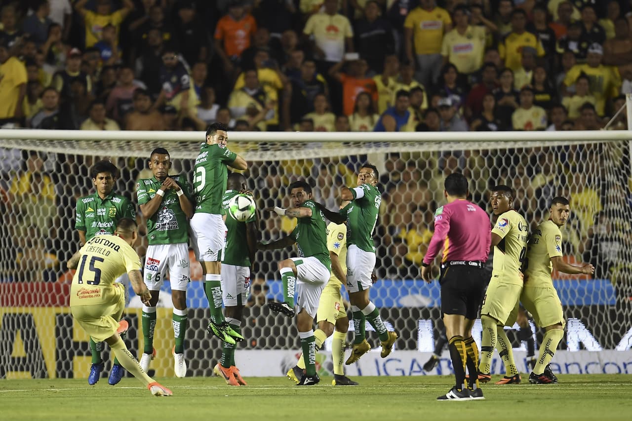 América gozó de las mejores ocasiones de gol en la segunda mitad y confiaban en que era cuestión de tiempo que el gol iba a caer. Así se sentia en el estadio.