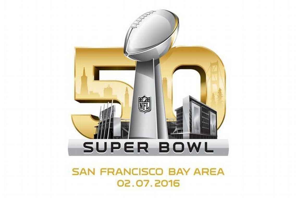 Super Bowl L - Por alguna razón, para el medio siglo del juego se optó por utilizar números arábigos en lugar de romanos como ocurre en el resto de ediciones. El dorado le dio un bello toque para recordar.