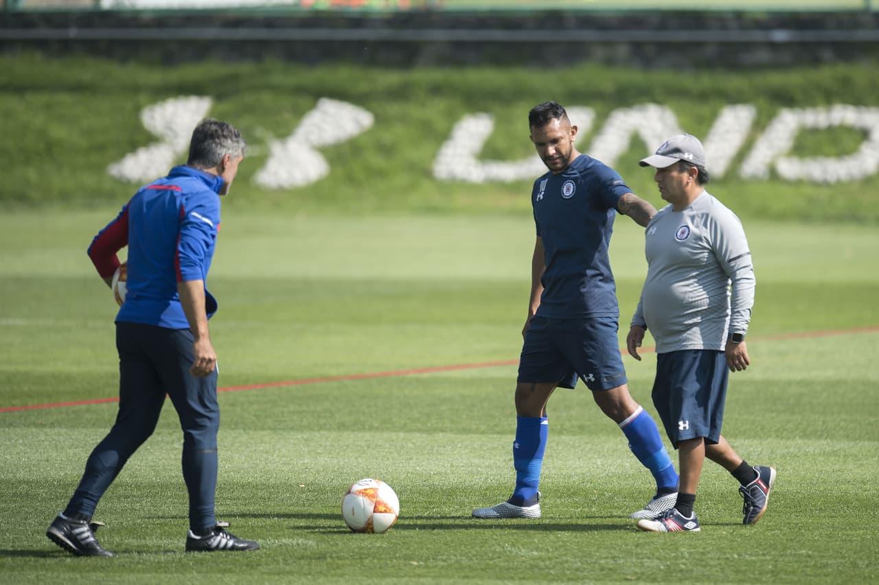 Por eso, el propio técnico le hace seguimiento a la actualidad del jugador argentino con la idea de tenerlo como una opción viable.