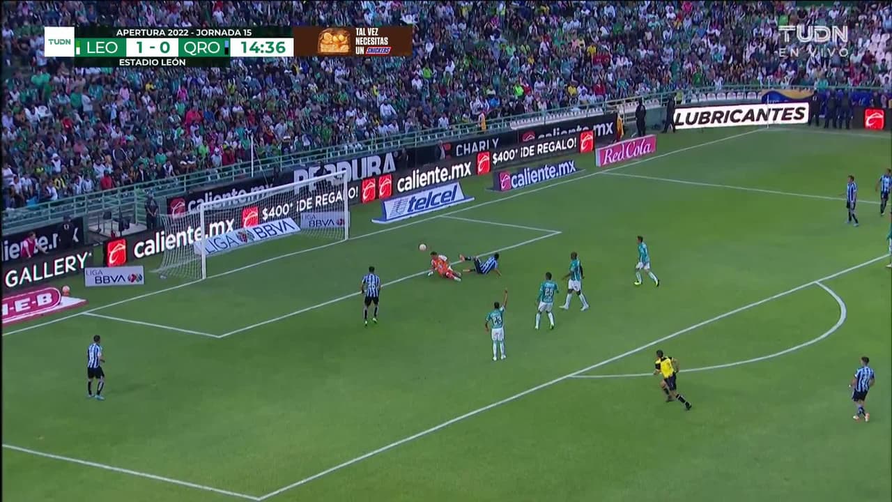 ¡GOL!  anota para Querétaro. Ettson Ayón