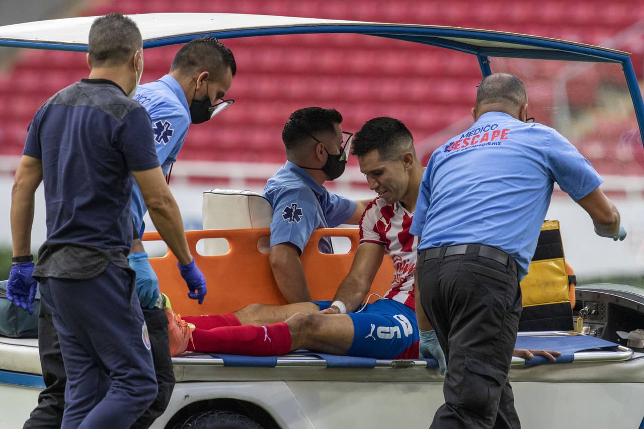 Jesús Molina, con esguince de segundo grado