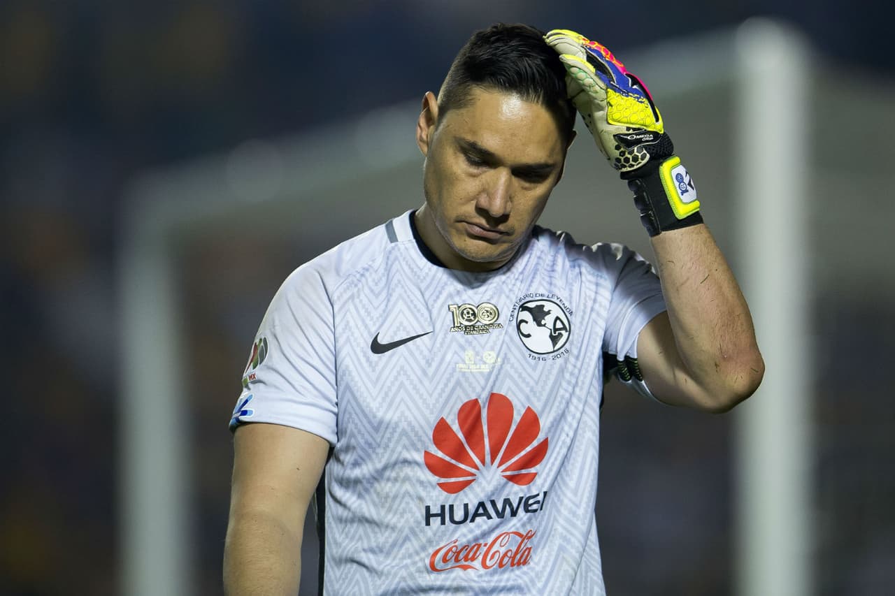 La novela de
<b> Moisés Muñoz</b> terminó con su traspaso a Chiapas, pese a la aclamación de los aficionados del América, que pedían que se quedara.