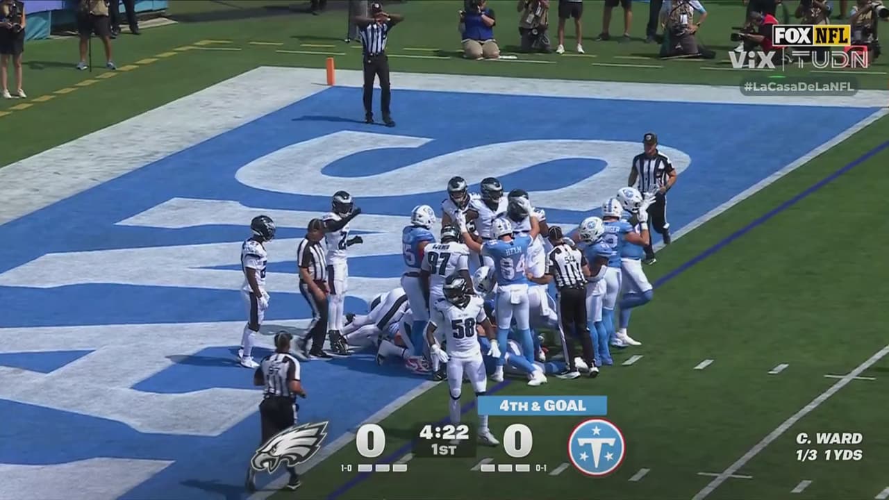 Cam Ward logra touchdown en acarreo personal en zona roja