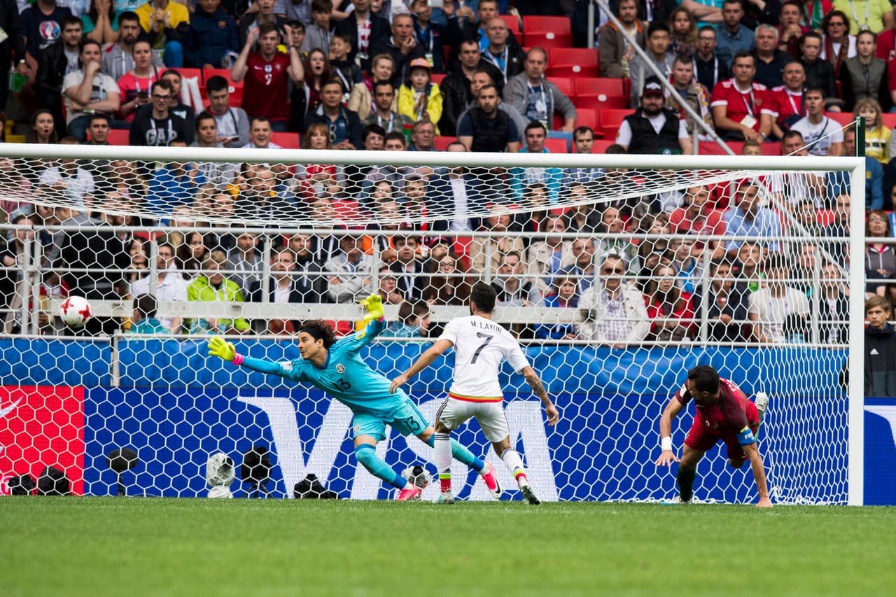 Pero Pepe y Adrien Silva acabaron con el sueño azteca y los puso en su realidad de no saber cerrar partidos.