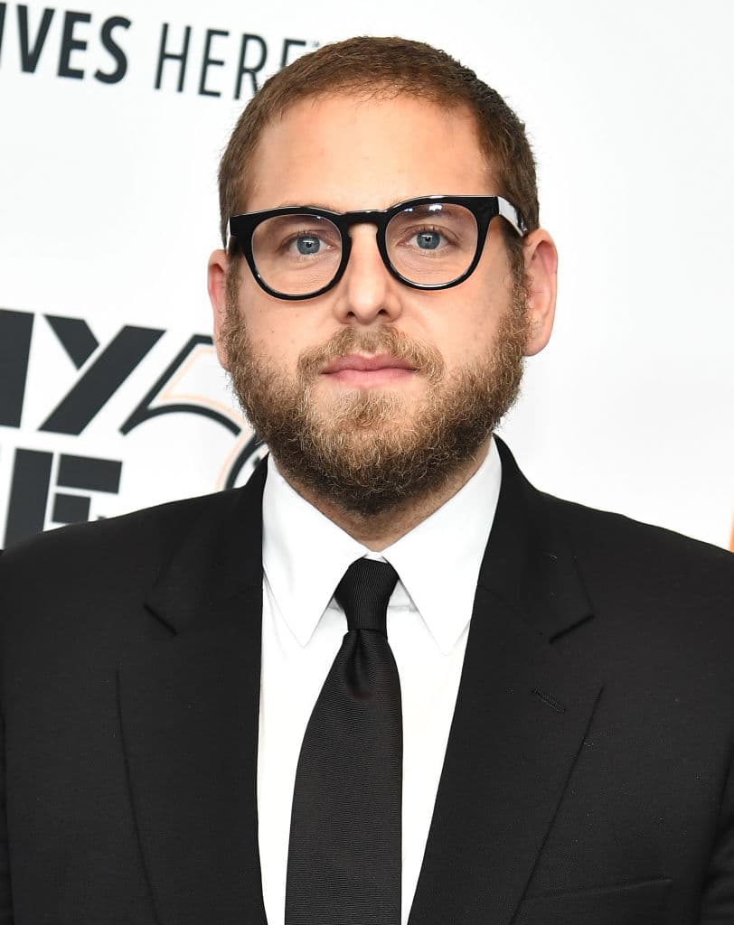 Los agentes de policía Jenko y Schmidt tendrán que infiltrarse en un campus universitario para intentar desarticular una red de narcotráfico.