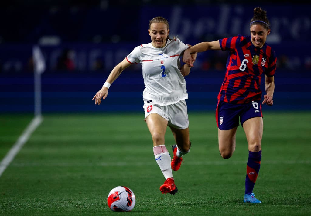 EStados Unidos y República Checa dejan las artillerías en el vestidos y se conforman con el empate 0-0 en su debut de la She Believes Cup.