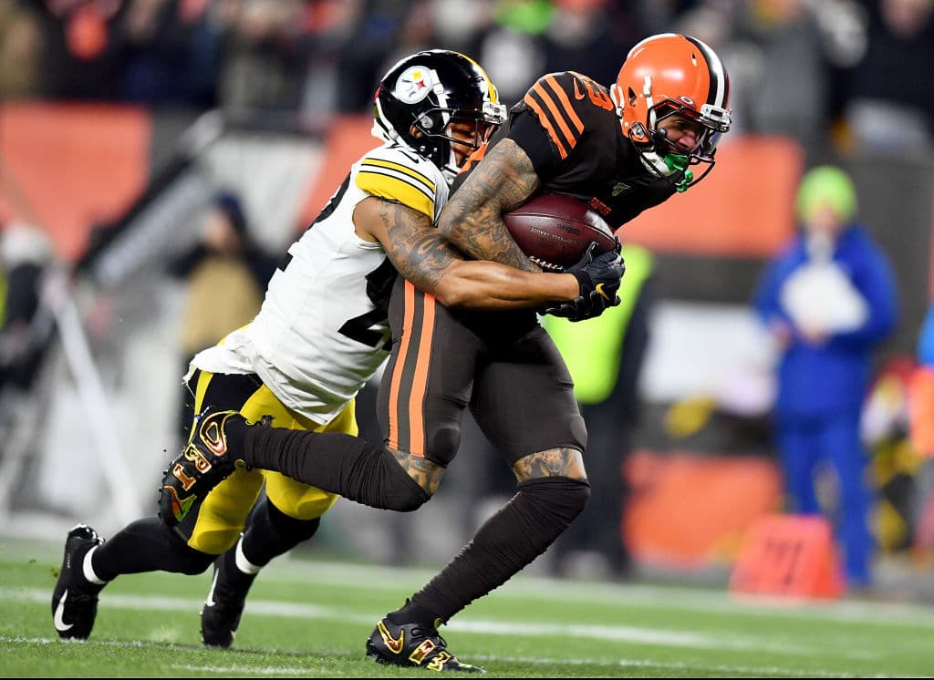 Cuatro intercepciones, las lesiones de James Conner y JuJu Smith-Schuster y una locura al final. Así la victoria de los Browns 7-21.