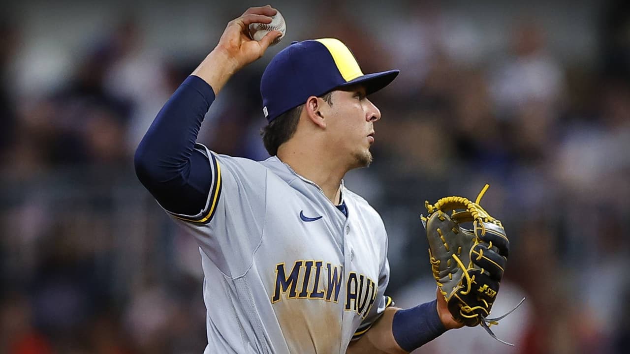 Luis Urías colabora a victoria de los Brewers ante Braves