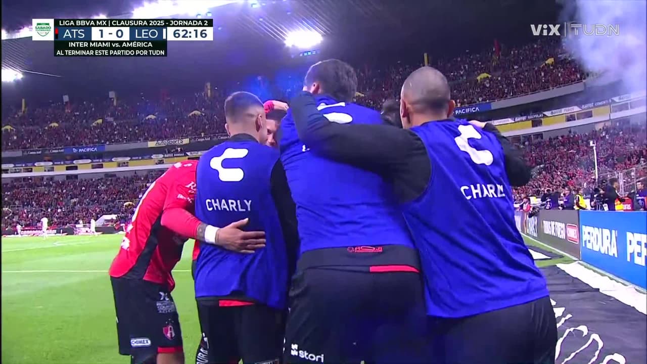 ¡Golazo rojinegro! El Mudo abre el marcador en el Jalisco