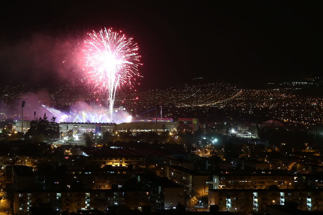 Santiago de Chile fue iluminado con la inauguración