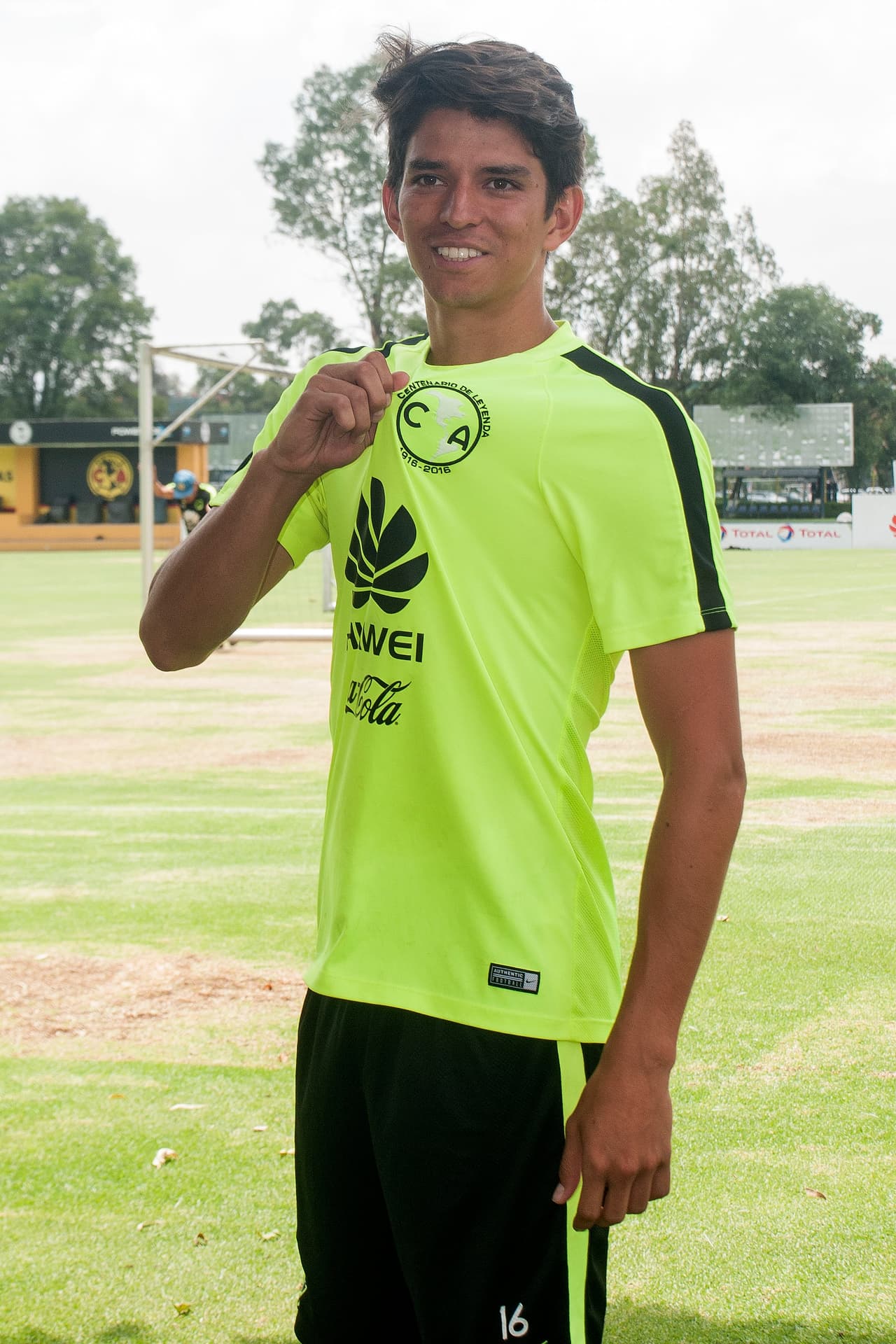 Alta: Carlos Orrantia (Puebla).