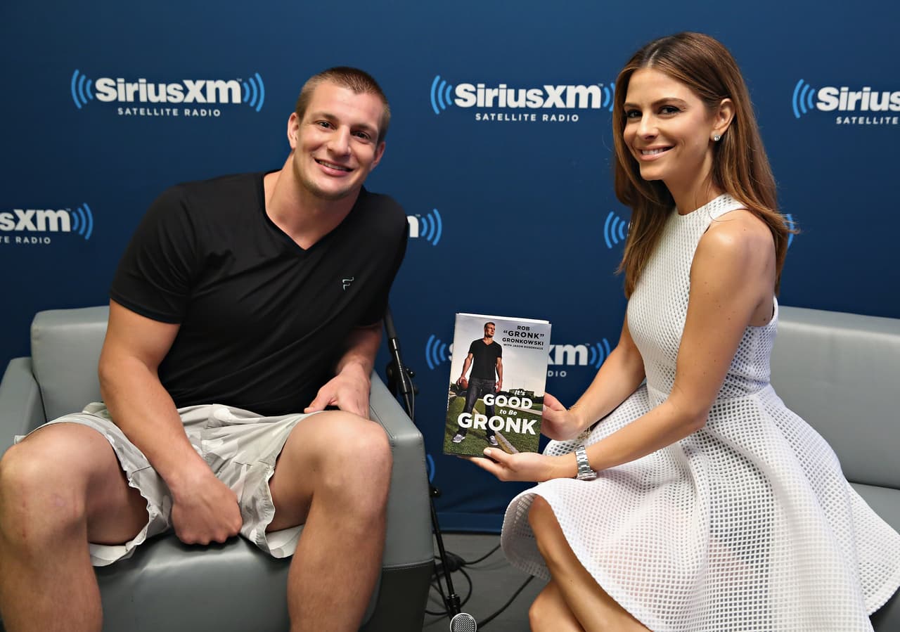 Incluso, el atleta ha presentado libros con relatos de su vida, una que refleja su personalidad extrovertida y ha sido mostrada en medios.