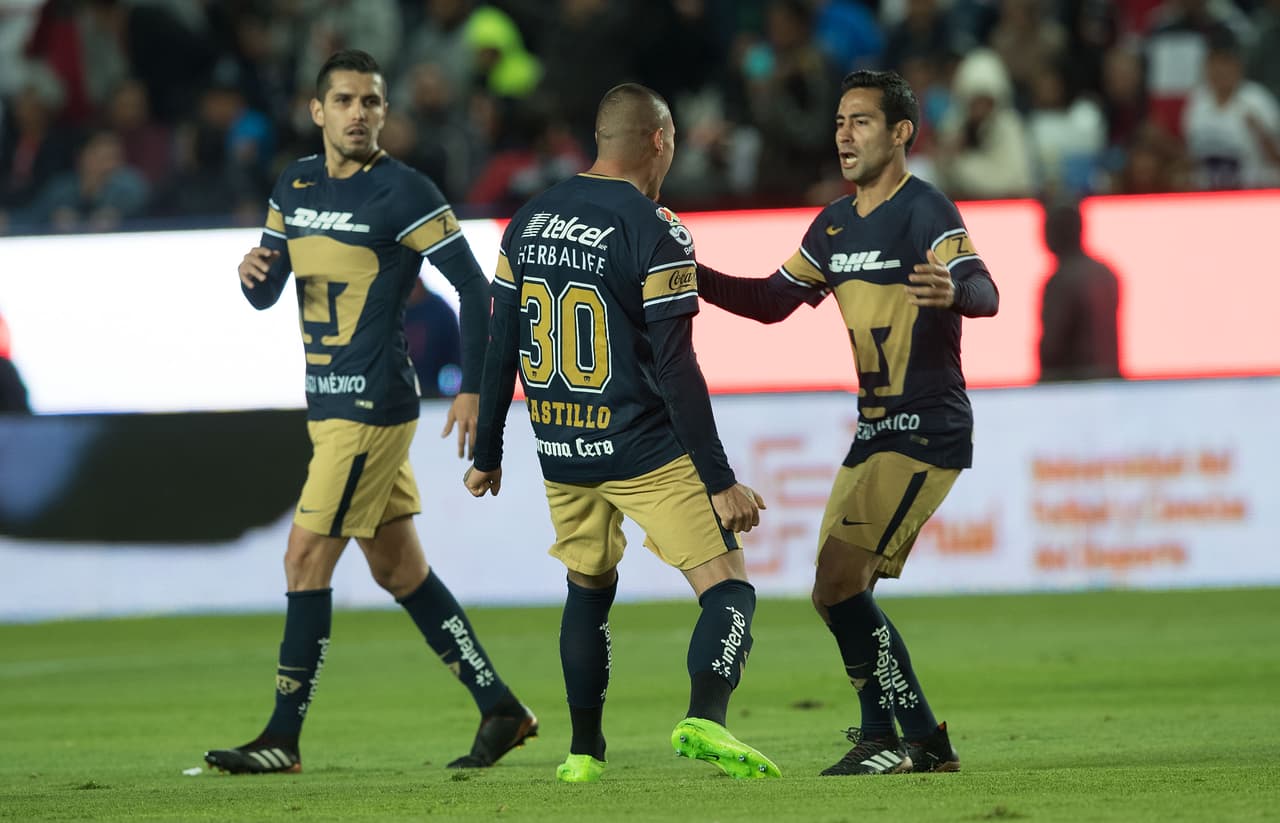 Justo al final del primer tiempo, Nico Castillo recortó distancias con un disparo rasante que sorprendio a Alfonso Blanco, arquero de los Tuzos.