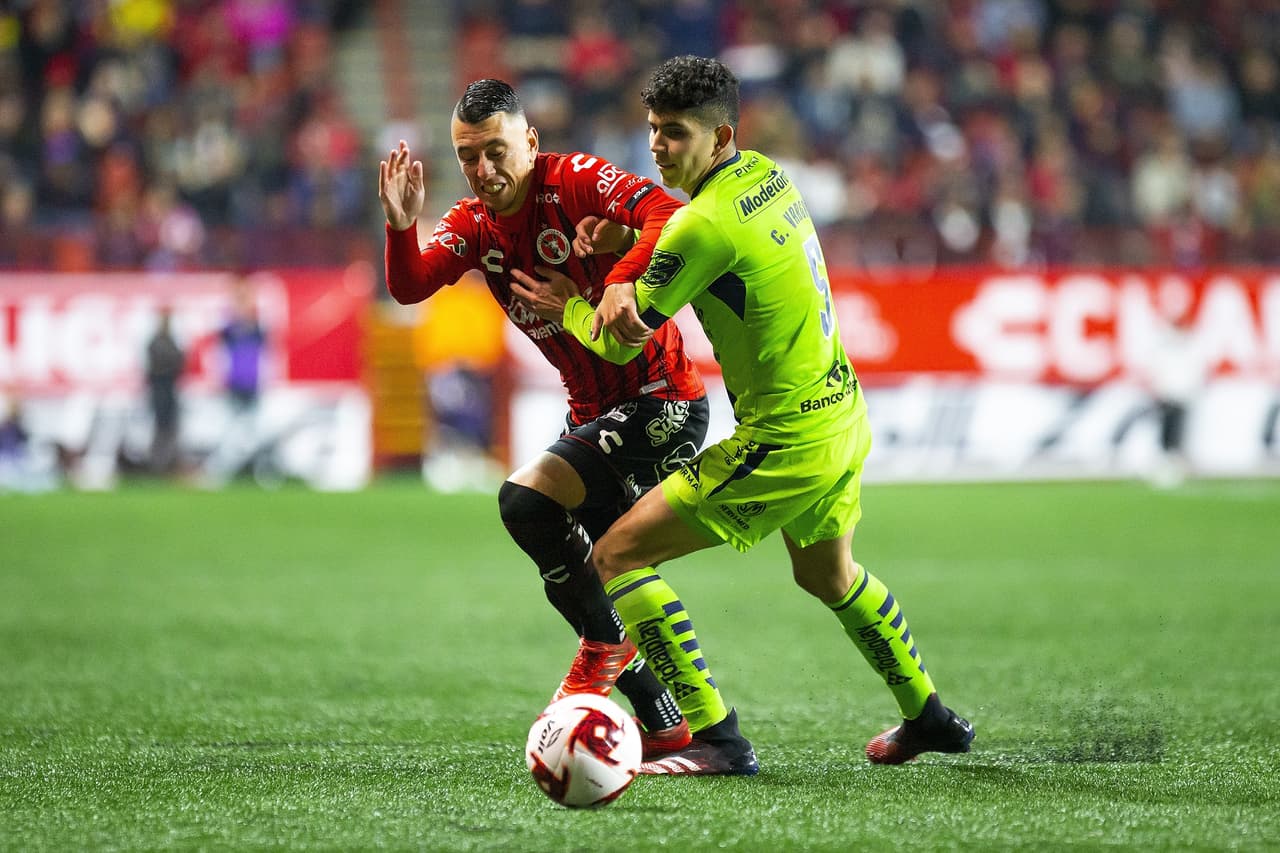 González Pírez (20’) abrió el marcador para los locales. Al 62’ Martín Rodríguez empató el marcador. Colula (78’) hizo el 2-1 y al 82’, Erick Torres puso el 3-1 final por la vía penal. La vuelta se jugará el 18 de febrero.