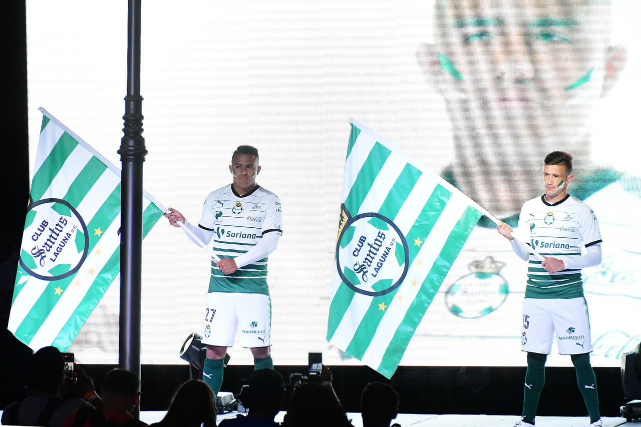 Altas: Javier Cortés (Pumas) y Brian Lozano (Nacional de Montevideo).