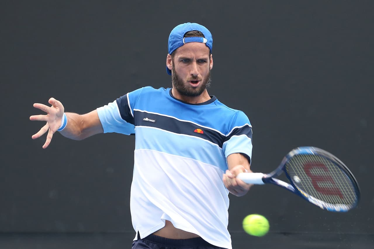 El español Feliciano López se despidió temprano del evento al caer contra el italiano Fabio Fognini con parciales 7-5, 6-3, 7-5.