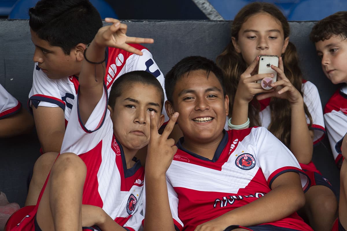 Fanáticos de Veracruz aguardan por el inicio del partido contra Monarcas Morelia en el Estadio Luis Pirata Fuente, por la jornada 3 del Apertura 2018 de la Liga MX.