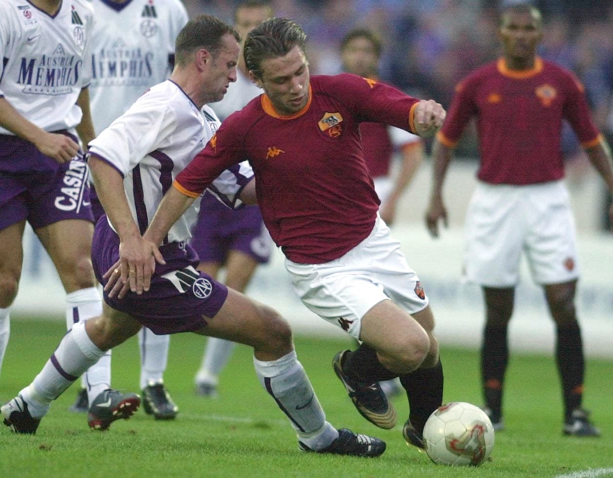 Su gran calidad le permitió dar el salto a la A.S. Roma, donde se hizo con un gran nombre a nivel mundial.