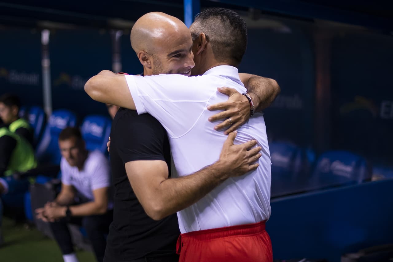 Arce y Ambriz así se saludaron