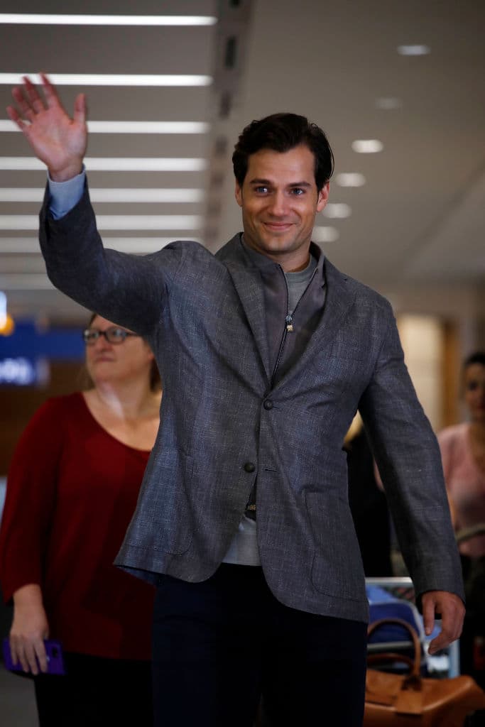 La edad- el actor tiene 37 años, edad ideal para convertirse en James Bond.
<br>