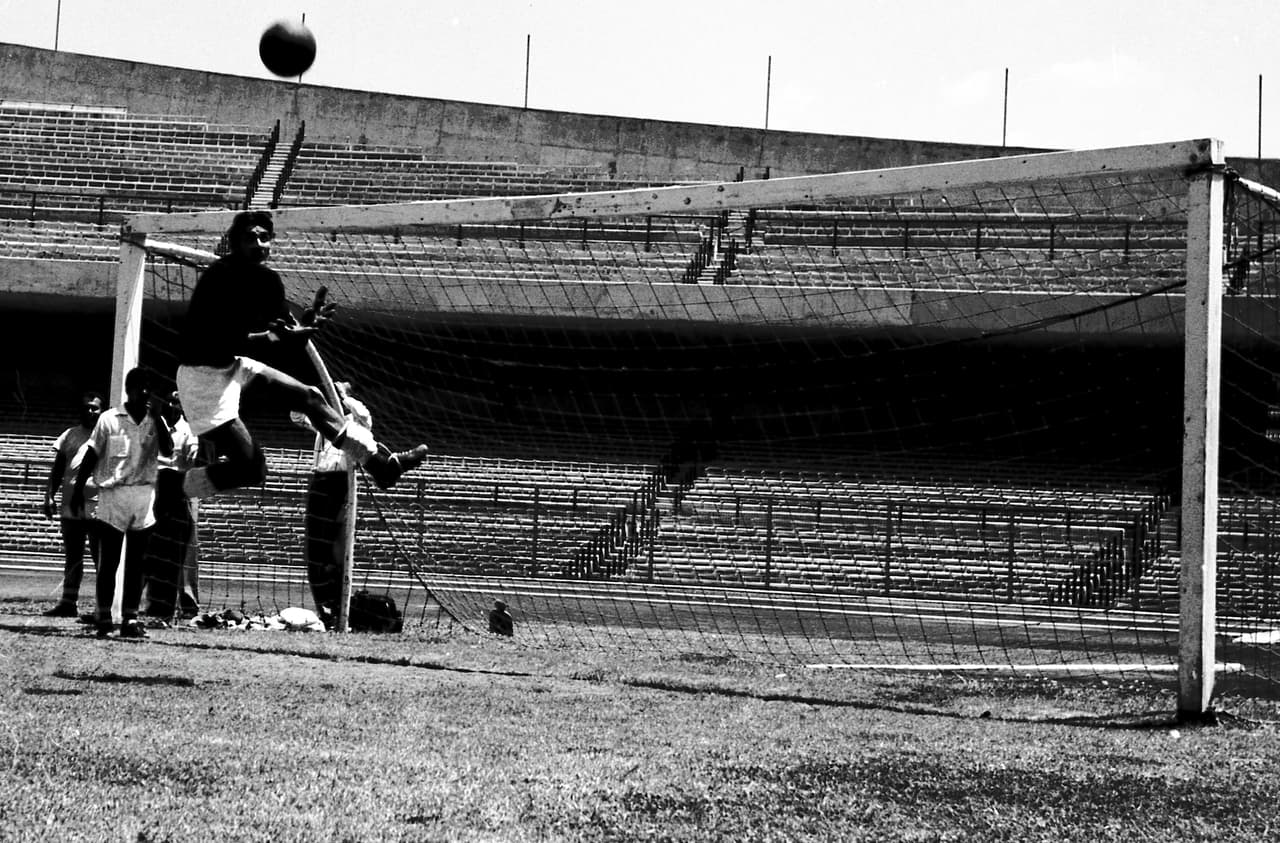 Liderados por Antonio Carbajal, México tuvo una larga eliminatoria tras la creación en 1961 de Concacaf. Derrotó a Estados Unidos en 1960 y luego a Costa Rica y Antillas Neerlandesas.