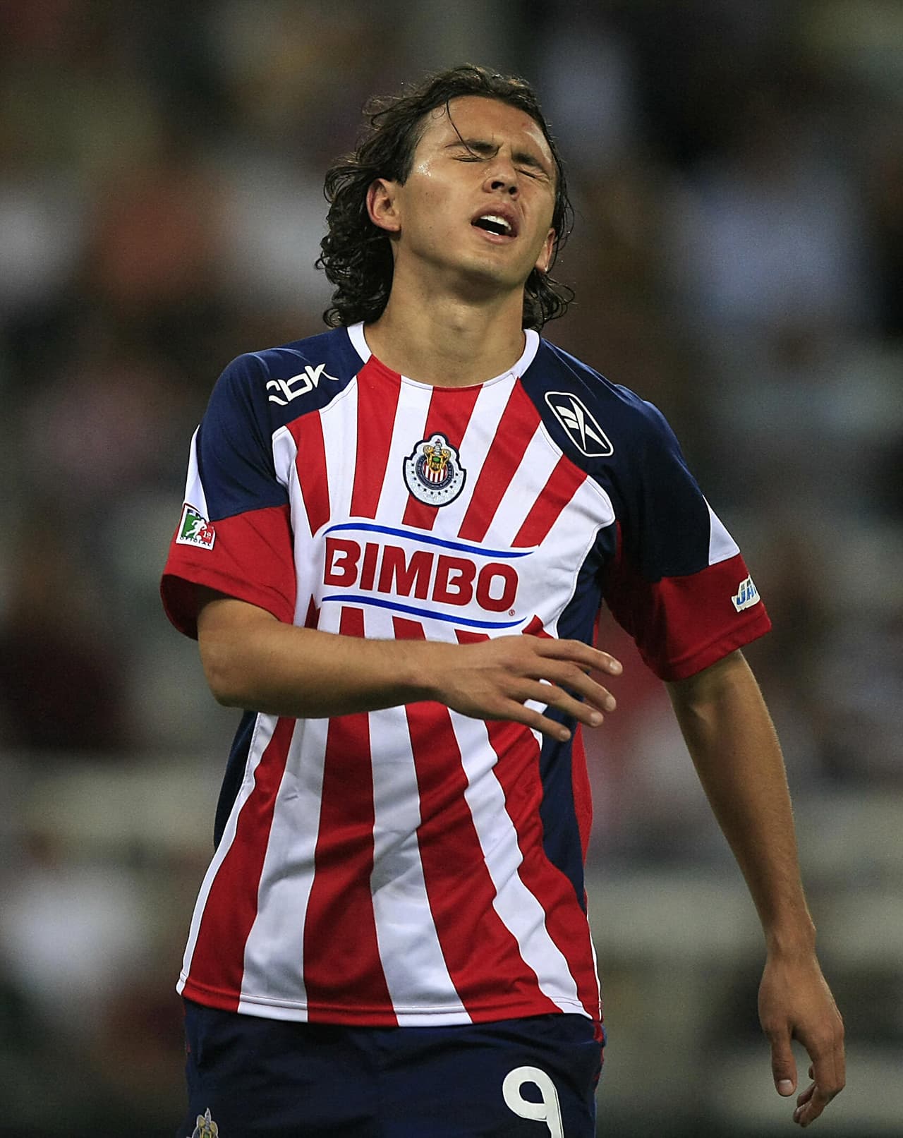 Por primera vez desde su título en 2006, Chivas se quedó por fuera de la Liguilla en el torneo Apertura del 2008 luego de quedar de cuarto en su grupo. En el torneo se dividían en tres grupos y clasificaban los dos mejores de cada zona y los mejores terceros. Santos fue campeón.