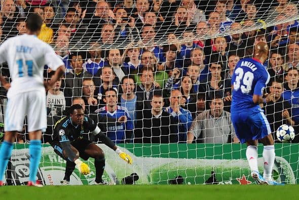 Se marcó un penalti en su favor y el atacante galo Nicolás Anelka lo cobró.