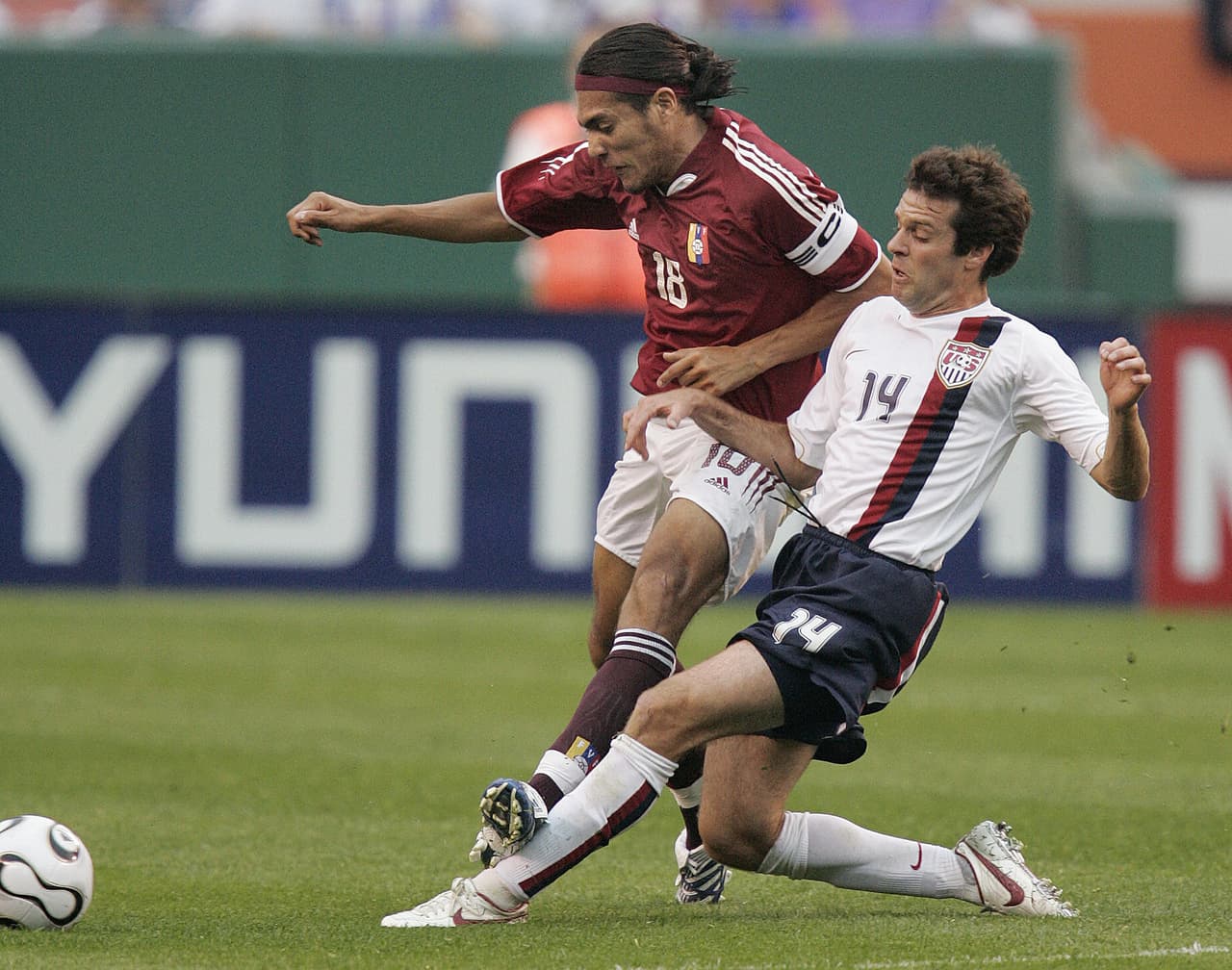 Estados Unidos usó por vez primera el FirstEnergy, hogar de los Browns de la NFL, ante Venezuela en un amistoso con miras a la Copa del Mundo de la FIFA 2006.