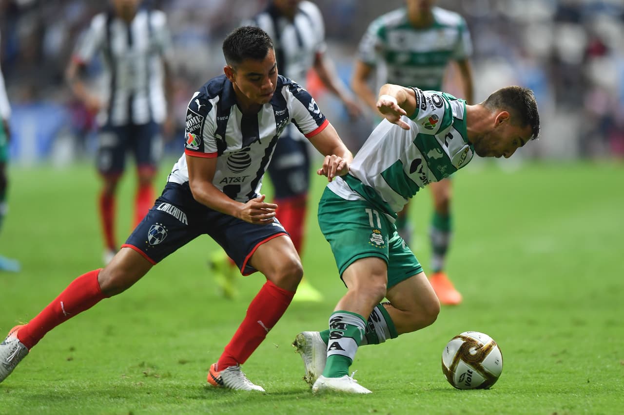 Con goles de Dorlan Pavón (2 y 85), Nicolás Sánchez (8), autogol de Gerardo Arteaga (54) y gol de penal de Vincent Janssen (70), Monterrey golea y pone un pie en las semifinales del Apertura 2019.