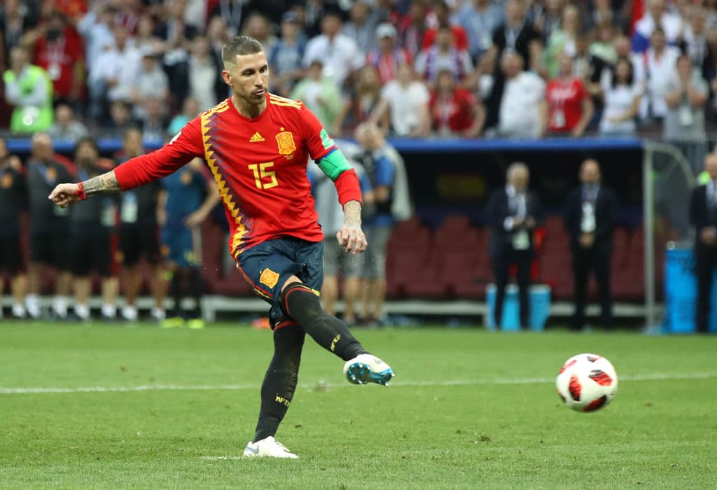 Sergio Ramos calmó los ánimos tras el fallo y en el cuarto penalti de España puso la igualdad 3-3 a la espera del cuarto cobro ruso.