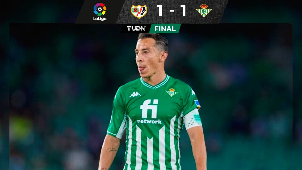 ¿Principito? Guardado se convierte en el 'Rey' mexicano en Europa