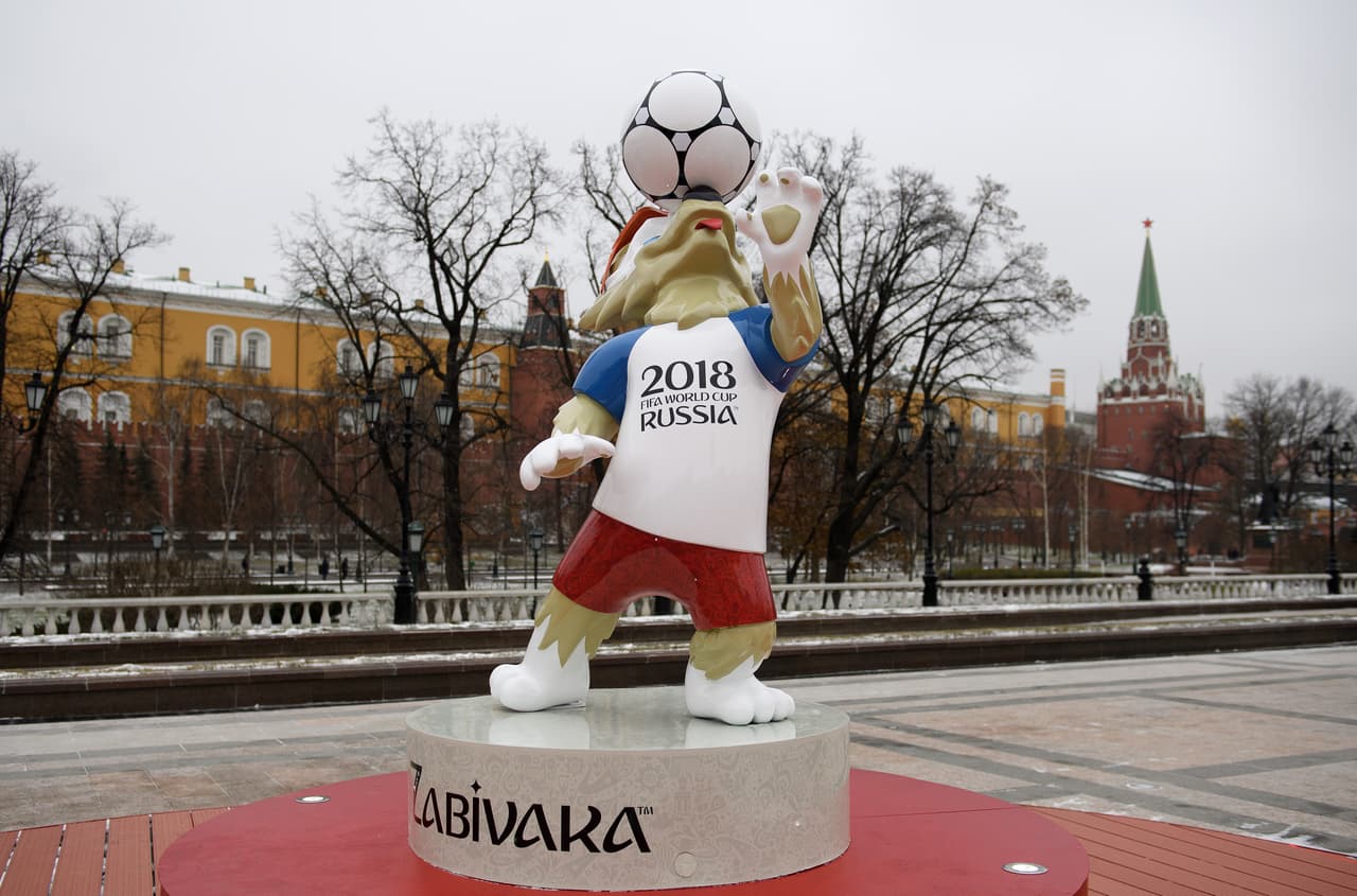 Según las reglas FIFA, en cada grupo solo puede recalar un equipo por confederación, con la excepción de Europa, que puede contar con dos equipos por grupo al haber 14 selecciones de ese continente.