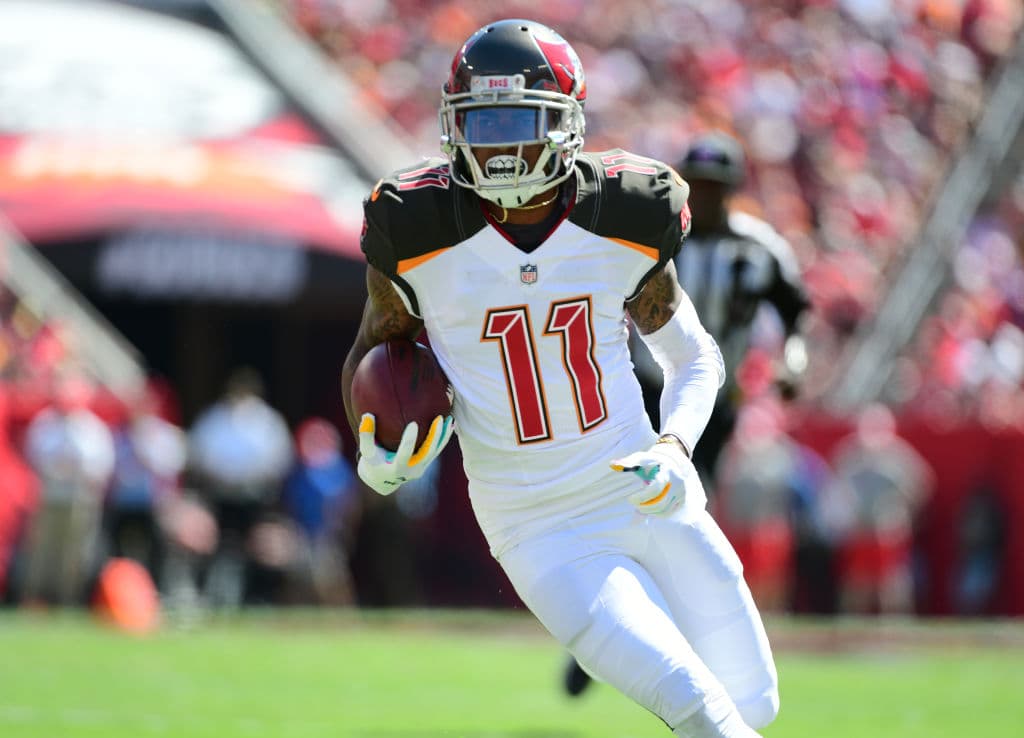 El hijo pródigo de la Ciudad del Amor Fraterno, DeSean Jackson deja a los Tampa Bay Buccaneers para retornar con los Philadelphia Eagles a cambio de dos selecciones de sexta y séptima ronda del Draft venidero.