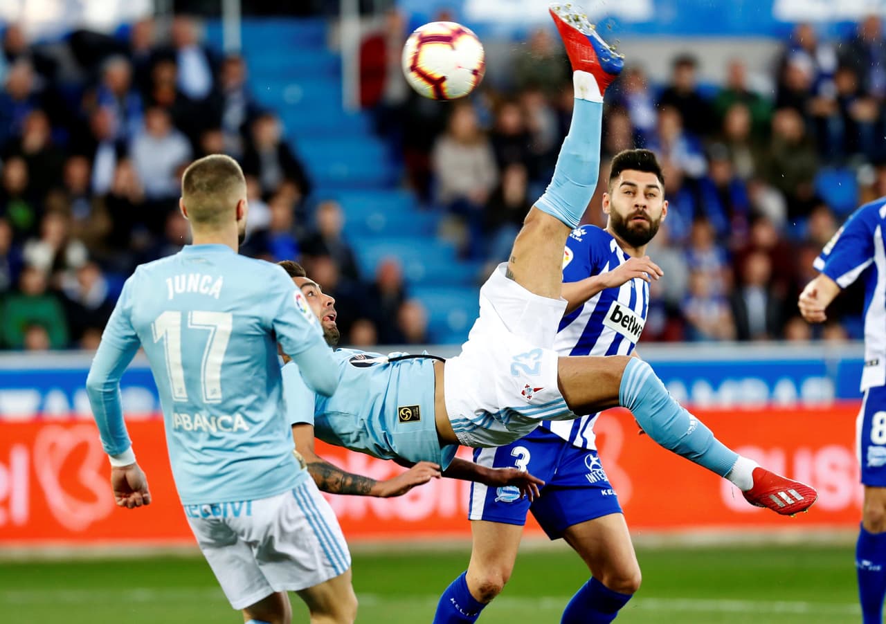 Por la jornada 25 de La Liga, el Deportivo Alavés y el Celta de Vigo igualaron por 0-0 en Mendizorroza en un partido en el que Néstor Araújo jugó todos los minutos. Ahora el equipo gallego suma 25 puntos, peleando por la permanencia, mientras que los vascos tienen 37.