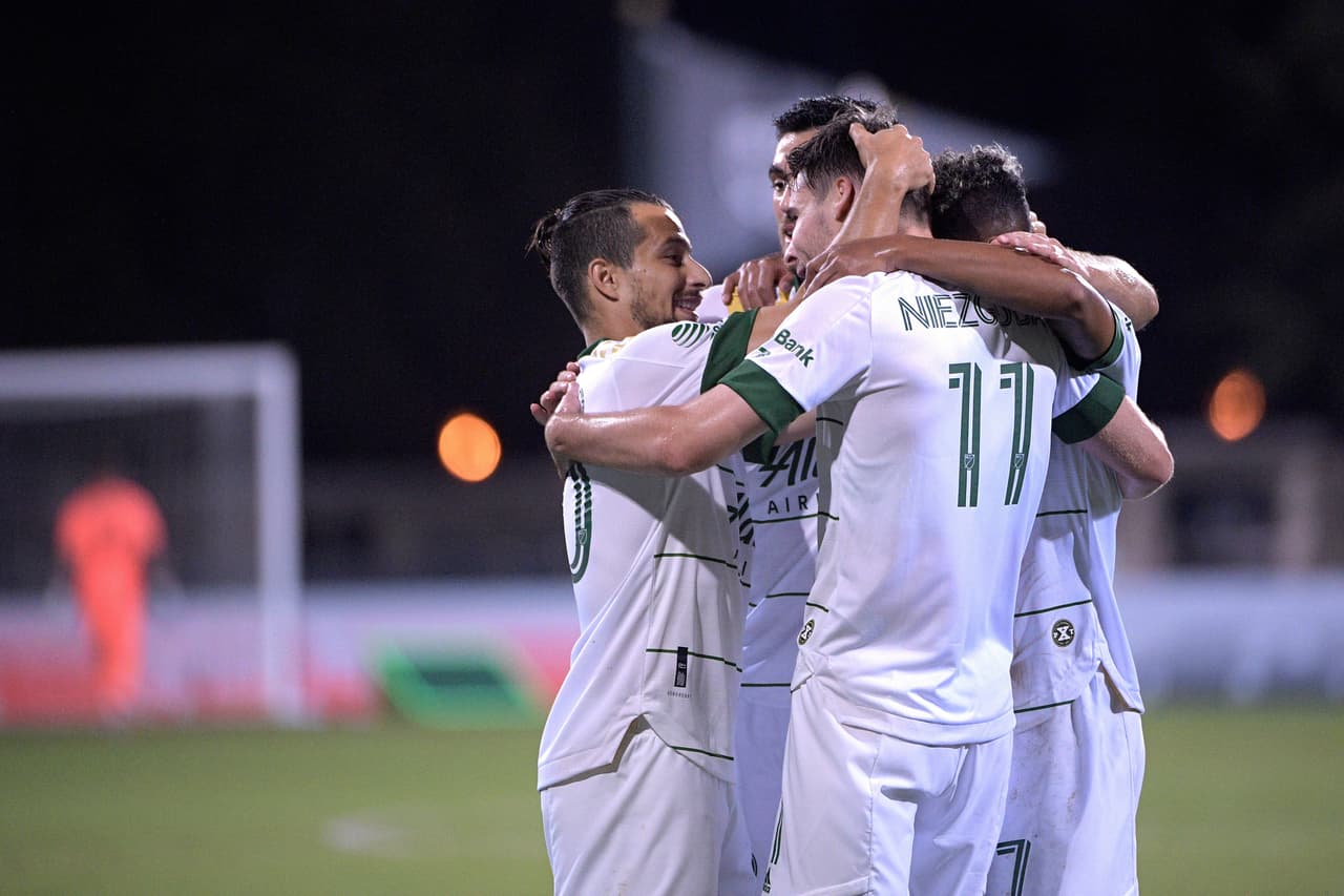 LAFC no logra aguantar la ventaja y termina empatan 2-2 con los Portland Timbers.