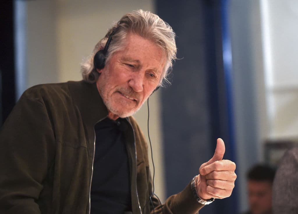 La composición de la canción tiene un sonido de himno muy hipnótico y fue parte del álbum de 1968 ‘A Saucerful of Secrets’.