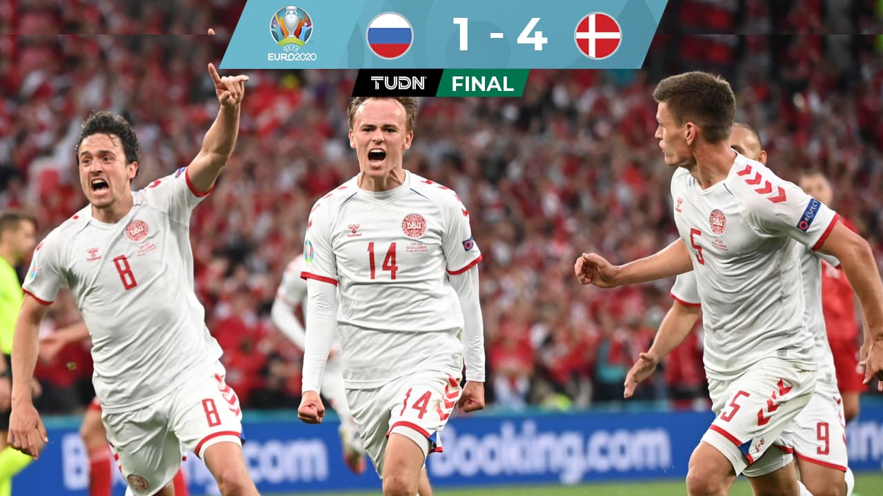 Dinamarca hace el milagro de clasificar con goleada a Rusia