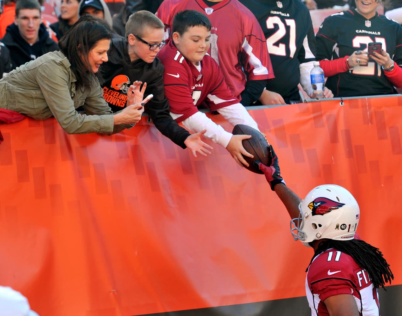 Pasión, locuras y disfraces, los fans de la NFL en la Semana 8.