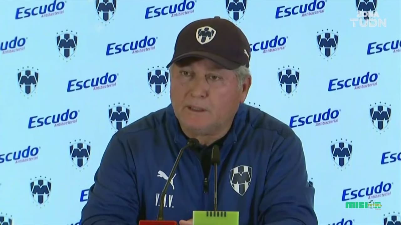 Vucetich 'defiende' a Funes Mori sobre su no convocatoria al Tri