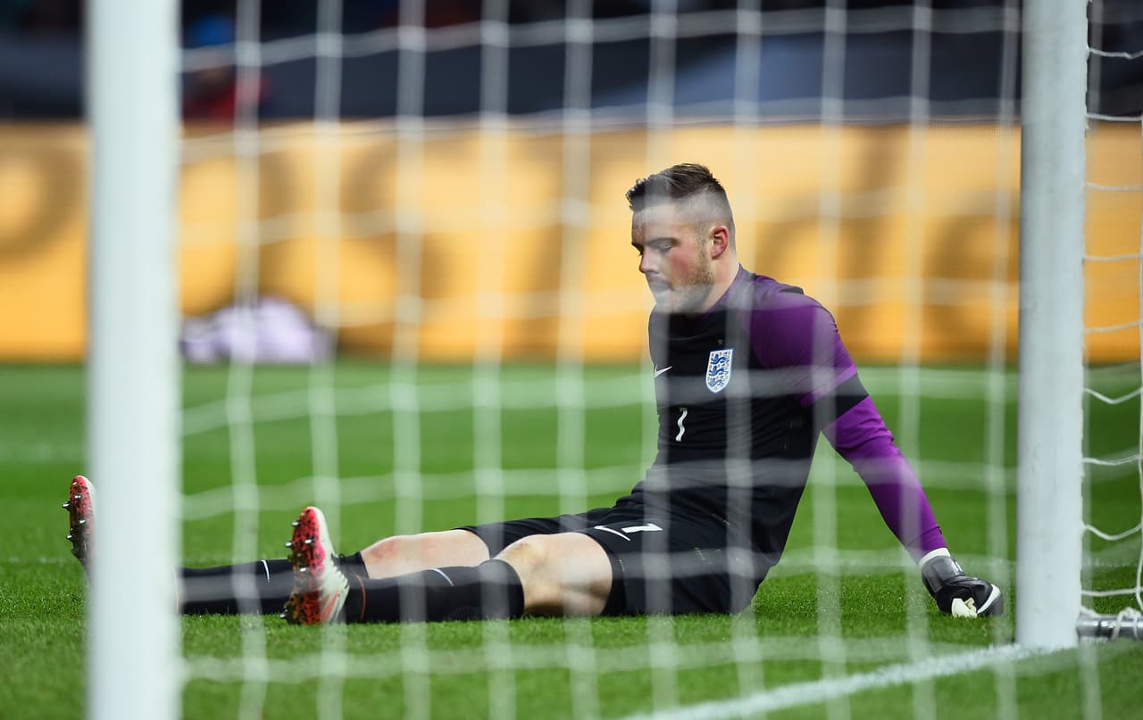 De los varios frentes en Europa sobresalió el clásico que se vivió en tierras teutonas donde Inglaterra brilló, especialmente tras el descanso, dejando en evidencia el mal momento que vive la ‘Mannschaft’, que terminó abucheada por su gente.