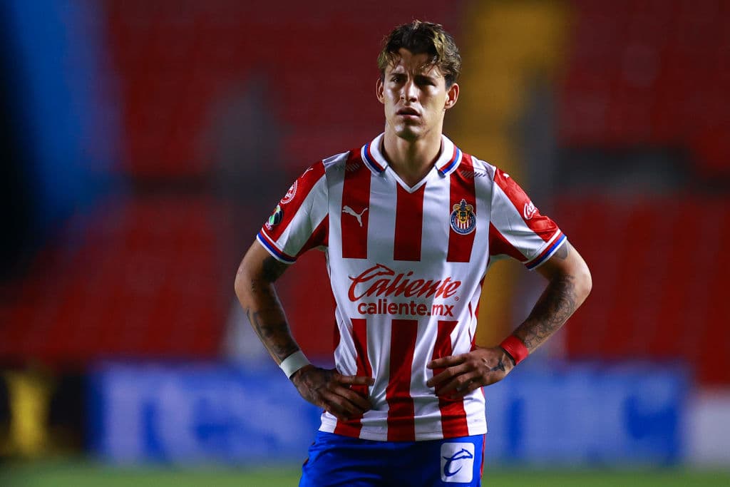 Chivas puede regresar jugadores a Necaxa para saldar deuda