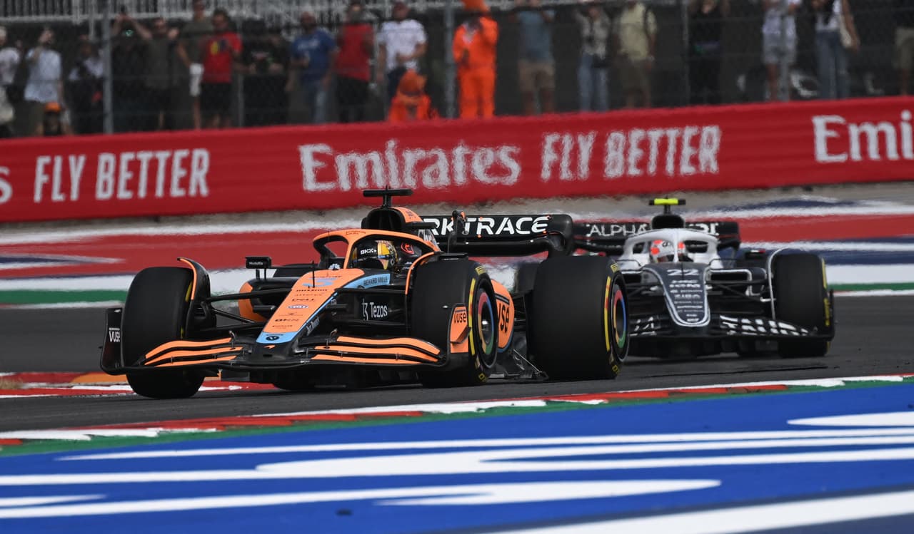 Brad Pitt, Pharrell Williams y Ed Sheeran atestiguaron el triunfo de Red Bull en el GP de Estados Unidos.