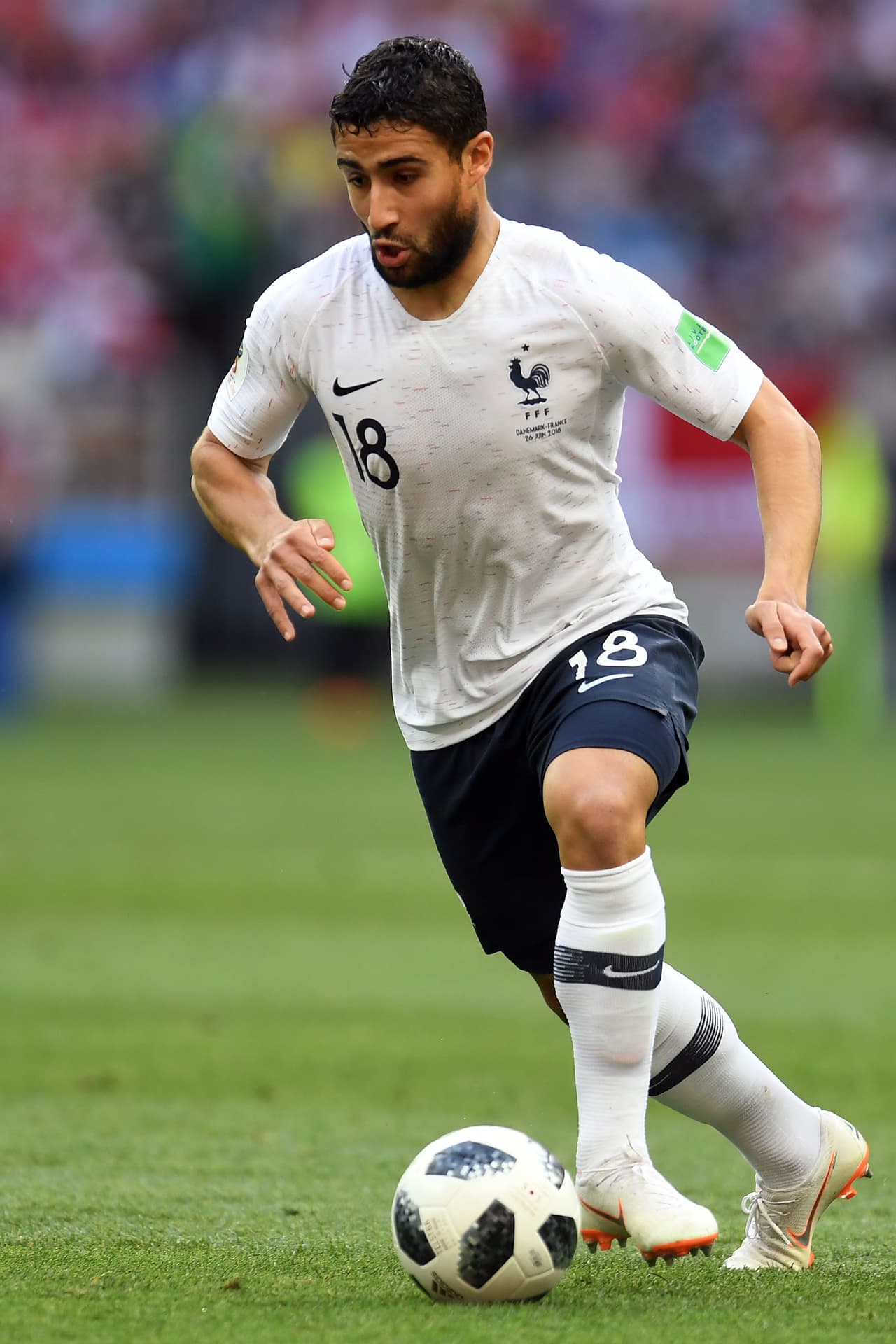 El mediocampista Nabil Fekir, del Lyon, está siendo seguido muy de cerca por el Manchester United.