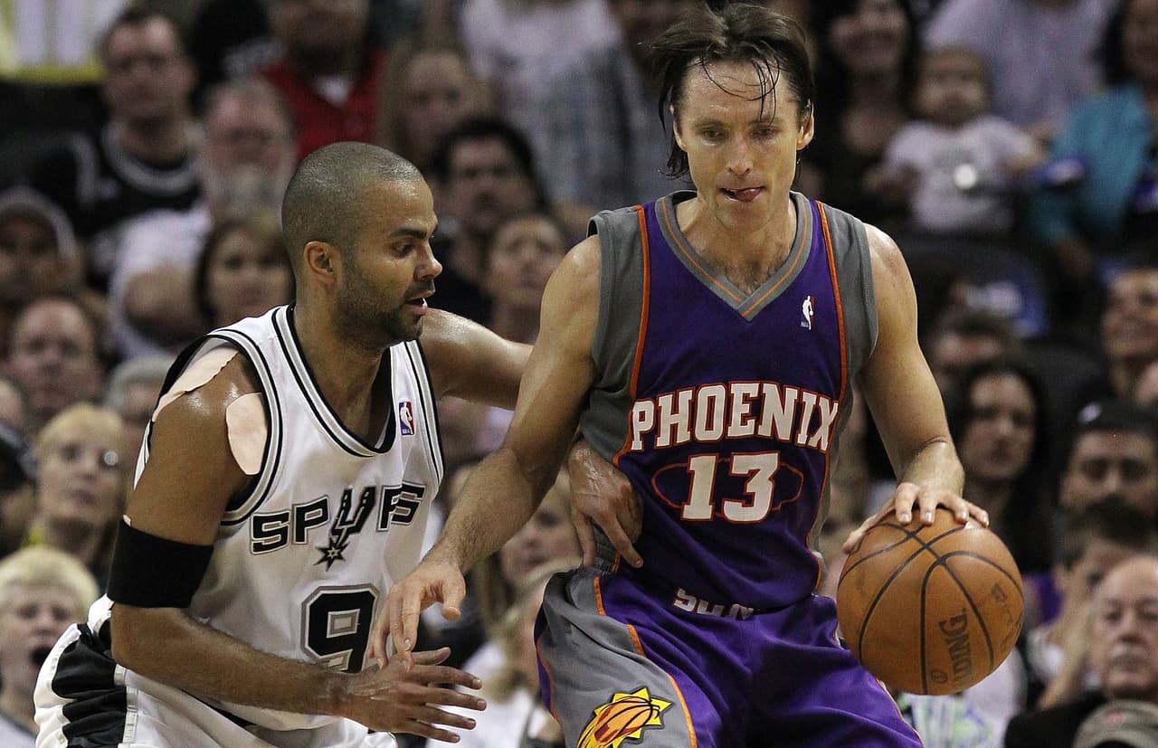 Spurs Vs. Suns: comenzó en la década del 90 con los duelos entre David Robinson y Charles Barkley, pero se extendieron hasta la década del 2000 con Tim Duncan Vs. Steve Nash. Quizás uno de los juegos más recordados es el de playoffs en el 2007 en el que los jugadores armaron una pelea.