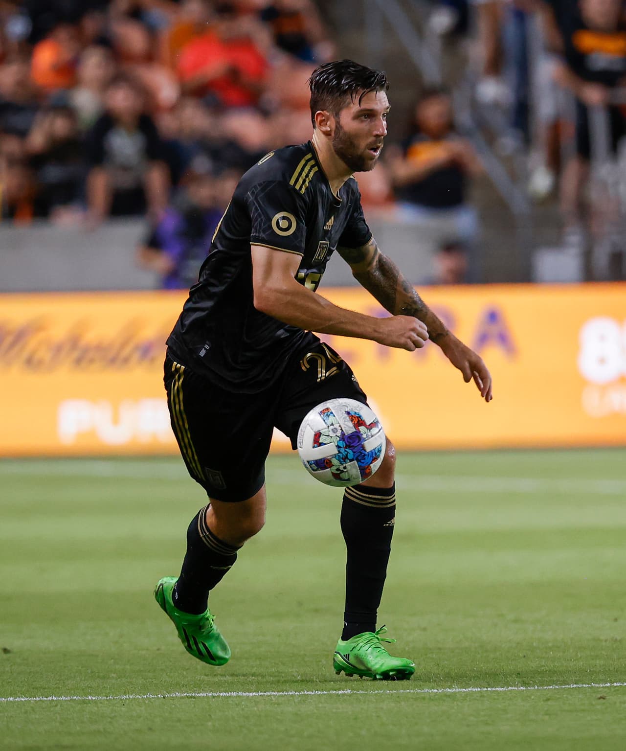 Defensor - RYAN HOLLINGSHEAD (LAFC)
<br>